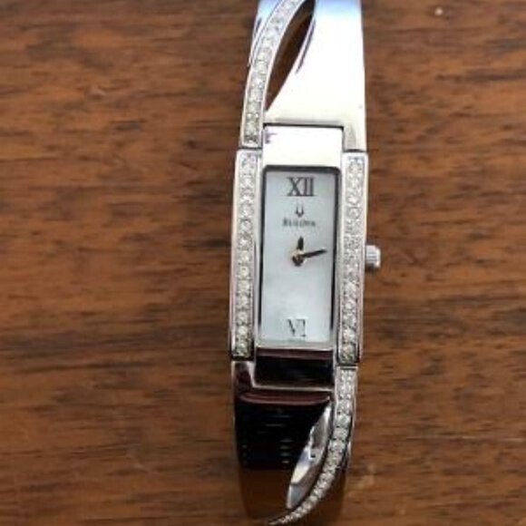 BULOVA 96T63 LADIES WATCH - Picture 3 of 12